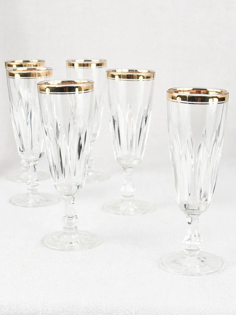 6 Champagne flutes - gold rim