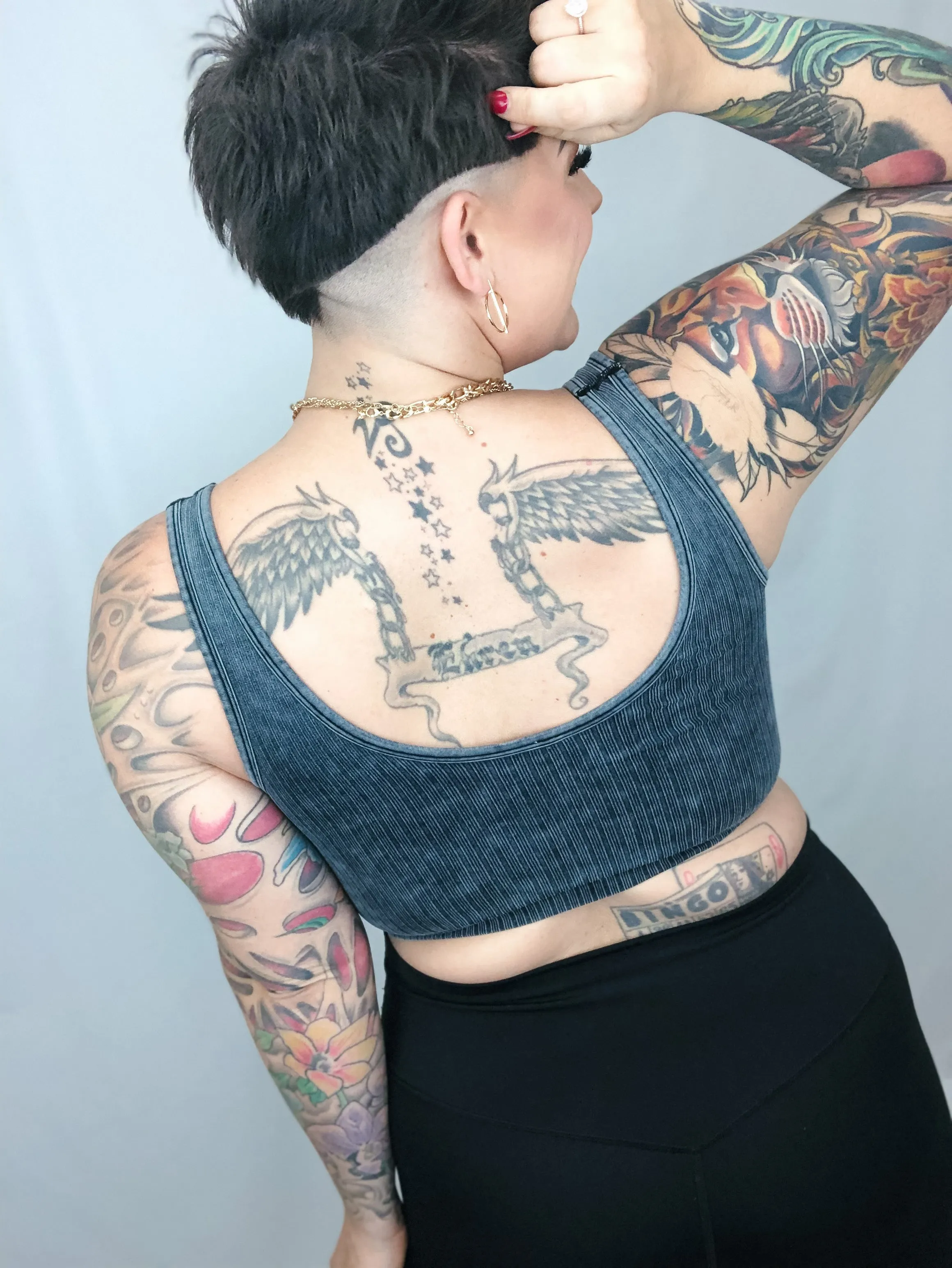 Ribbed Keyhole Brami