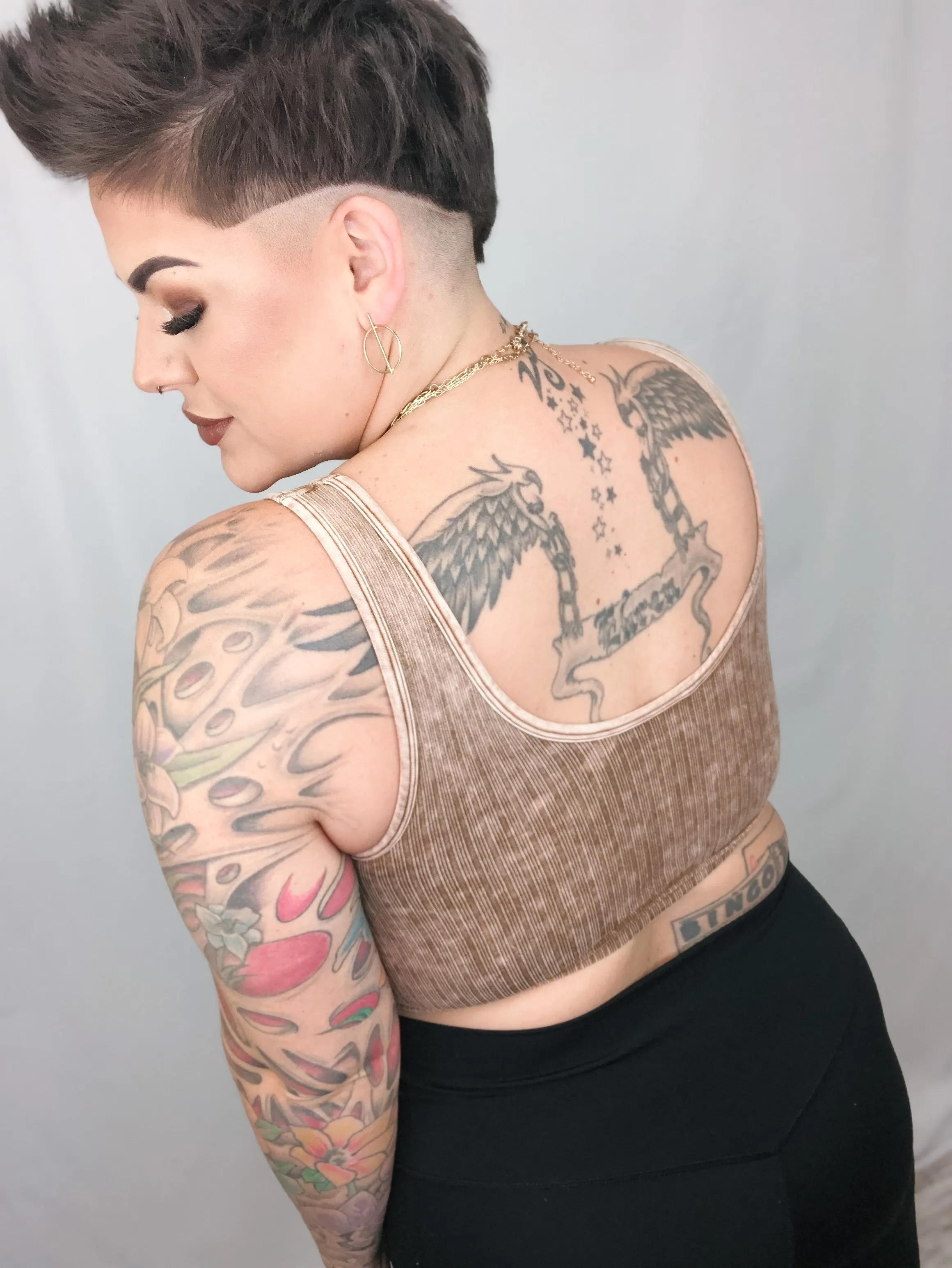 Ribbed Keyhole Brami