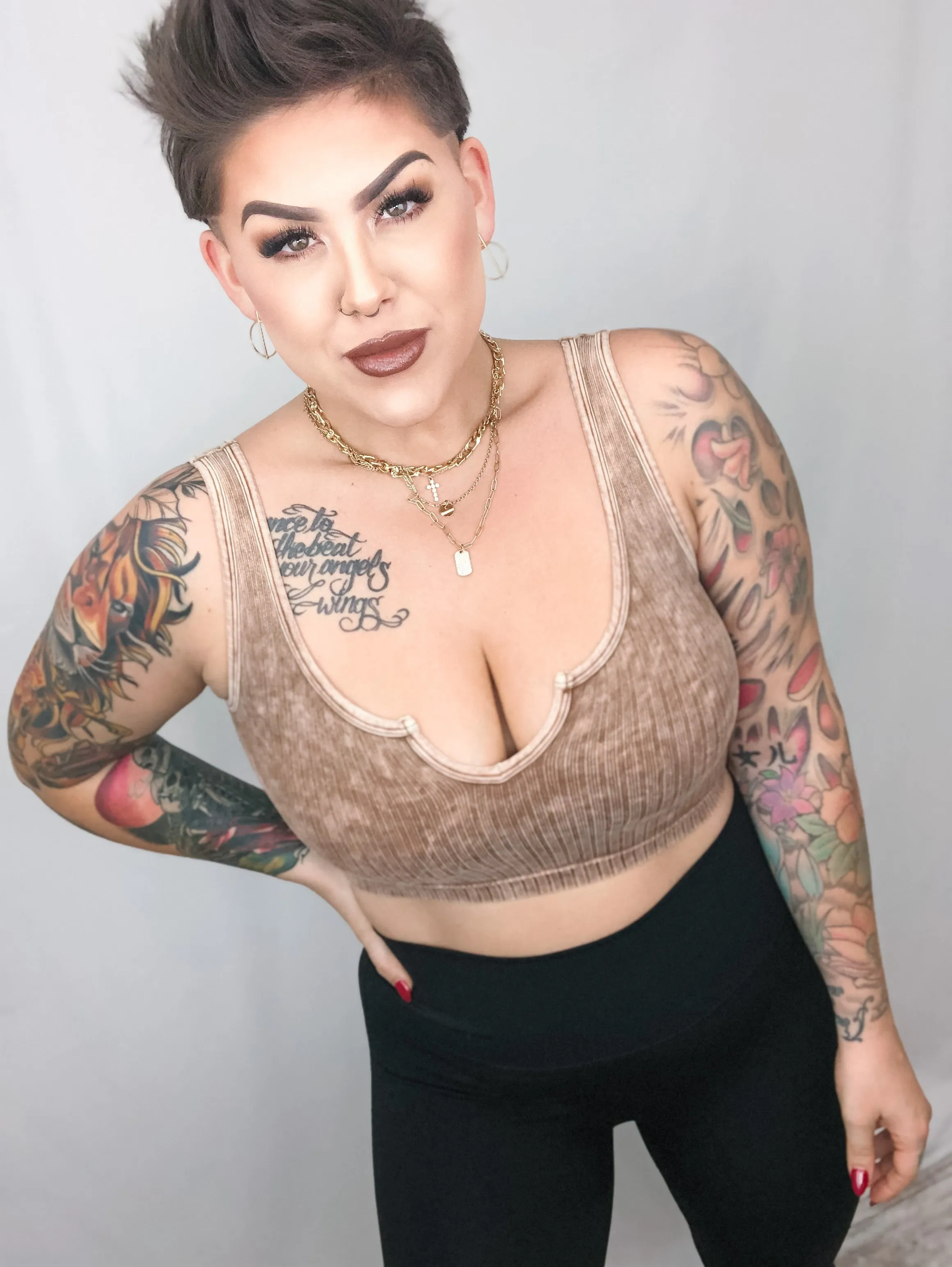 Ribbed Keyhole Brami