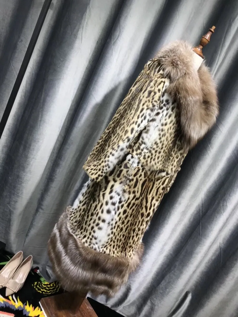 X-Long Real Beaver Fur  Whole Skin With Red Fox Big Lapel Collar Removable Coat